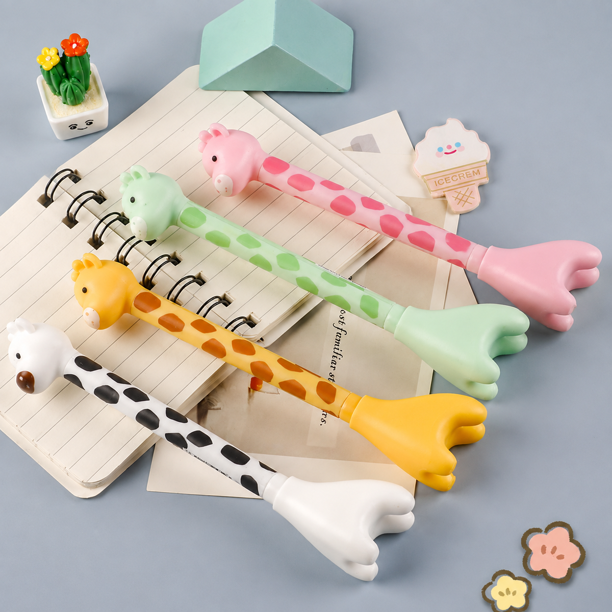 Cute Giraffe Cartoon Pen Set